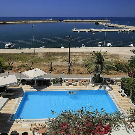 Kyparissia Beach Hotel 3*
