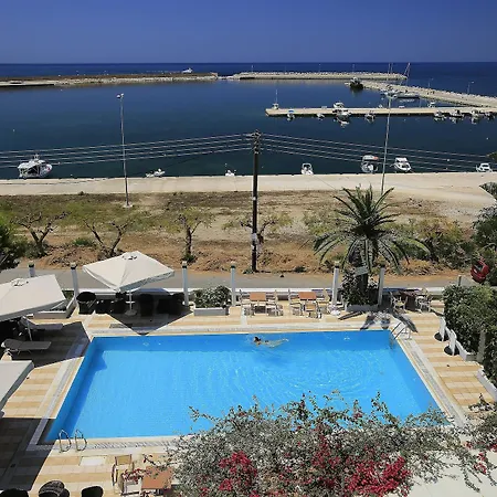 Kyparissia Beach Hotel 3*
