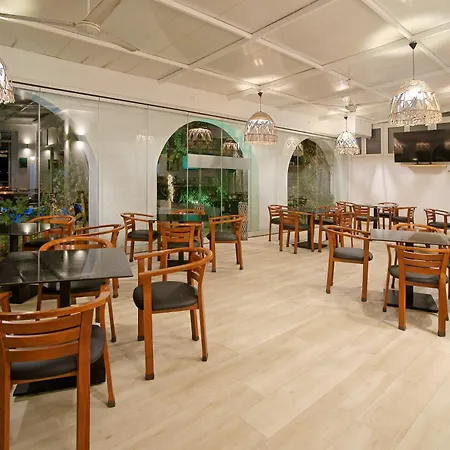 Kyparissia Beach Hotel 3*