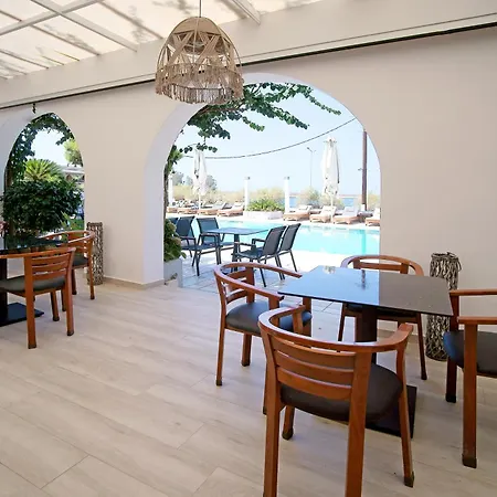 Hotel Kyparissia Beach Hotel 3*