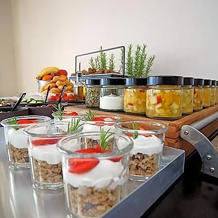 Hotel Kyparissia Beach Hotel 3*