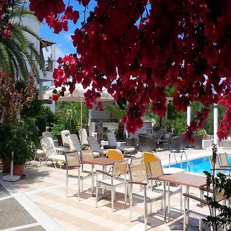 Hotel Kyparissia Beach Hotel 3*