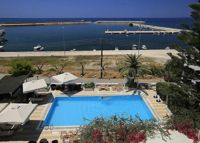 Kyparissia Beach Hotel 3*