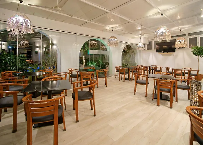 Kyparissia Beach Hotel 3*