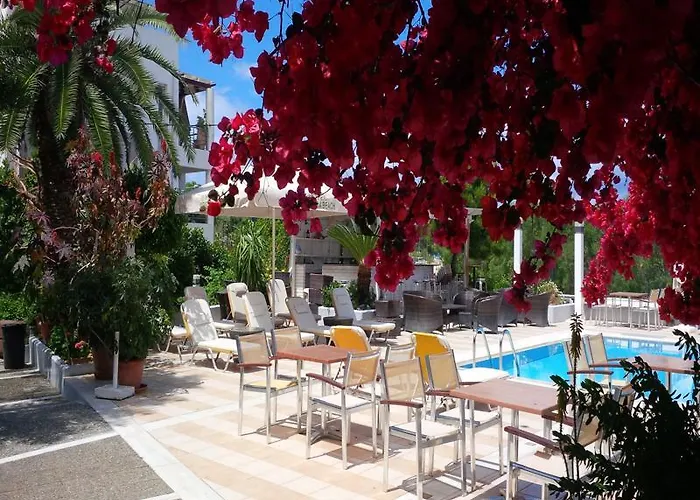 Hotel Kyparissia Beach Hotel 3*