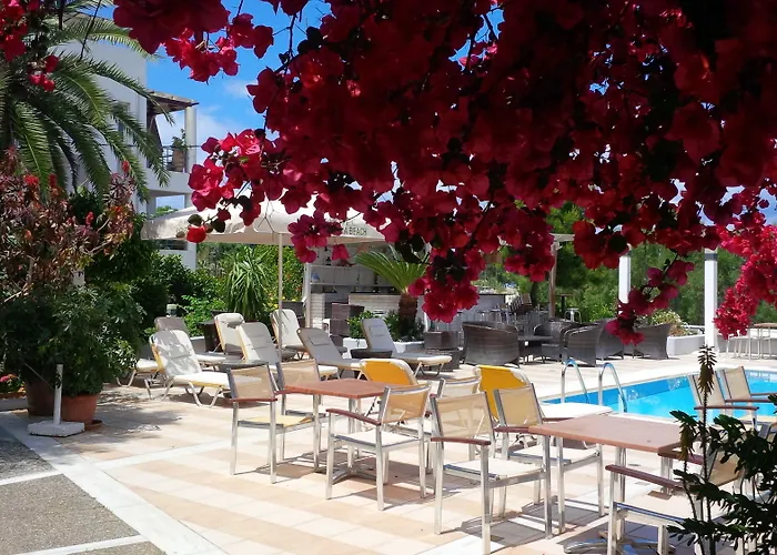 Kyparissia Beach Hotel 3*